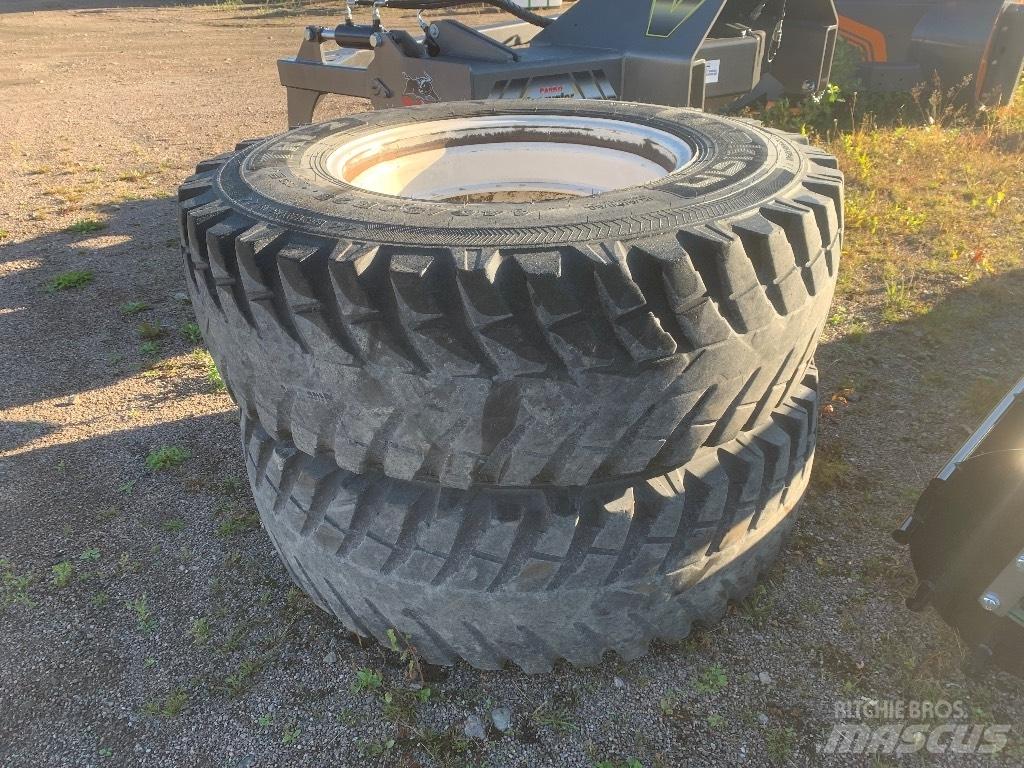 Nokian 16.9 R28 Gume, točkovi i felne