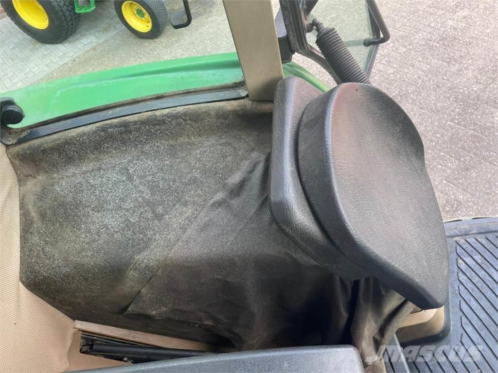 John Deere 6800 Traktori