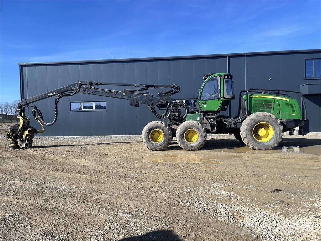 John Deere 1470E Harversteri