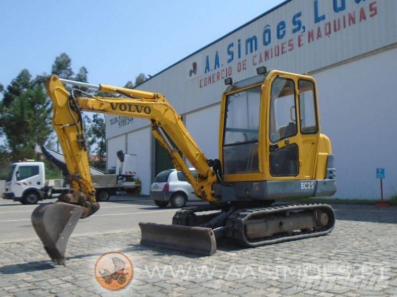 Volvo EC 25 Mini bageri < 7t