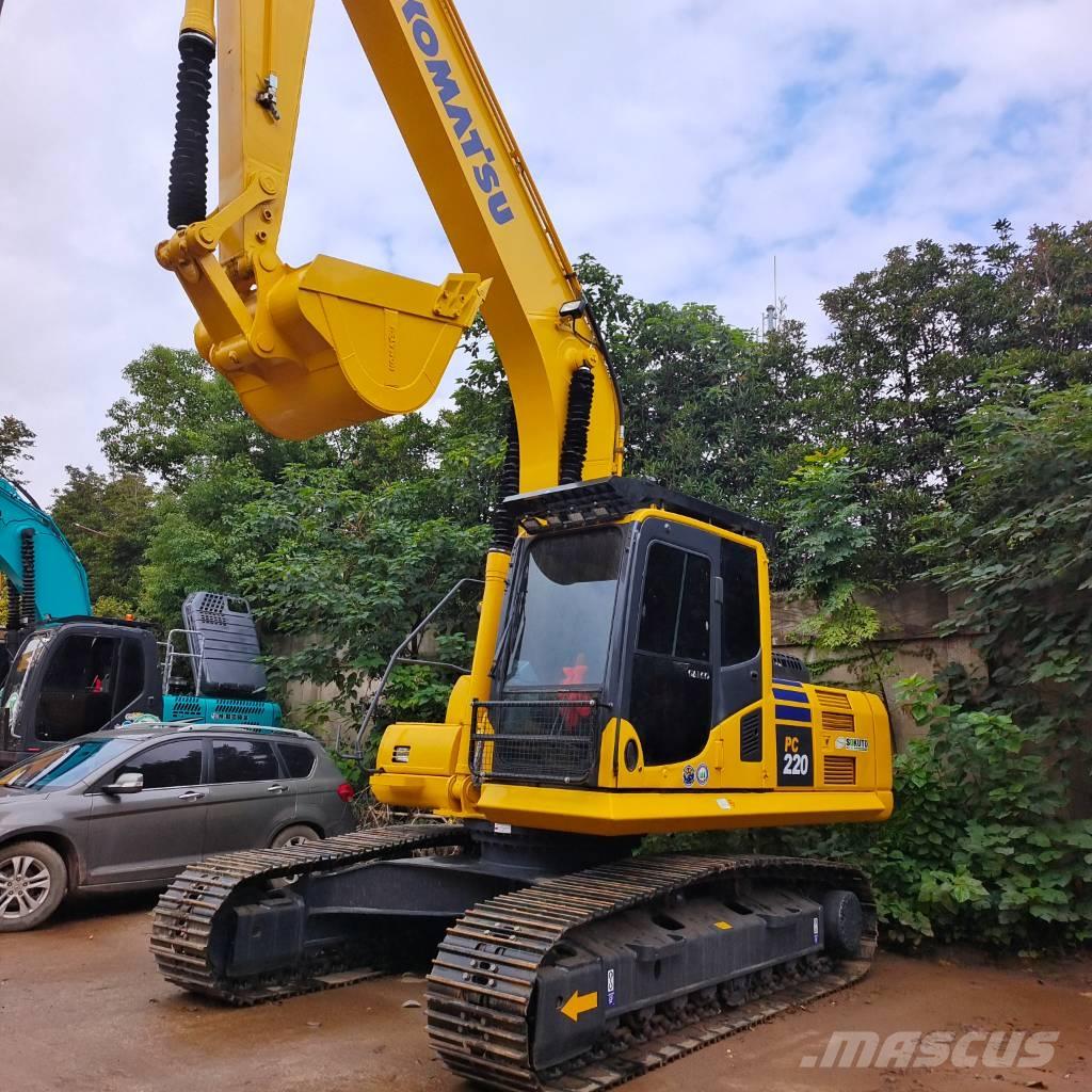 Komatsu PC220-8 Bageri guseničari