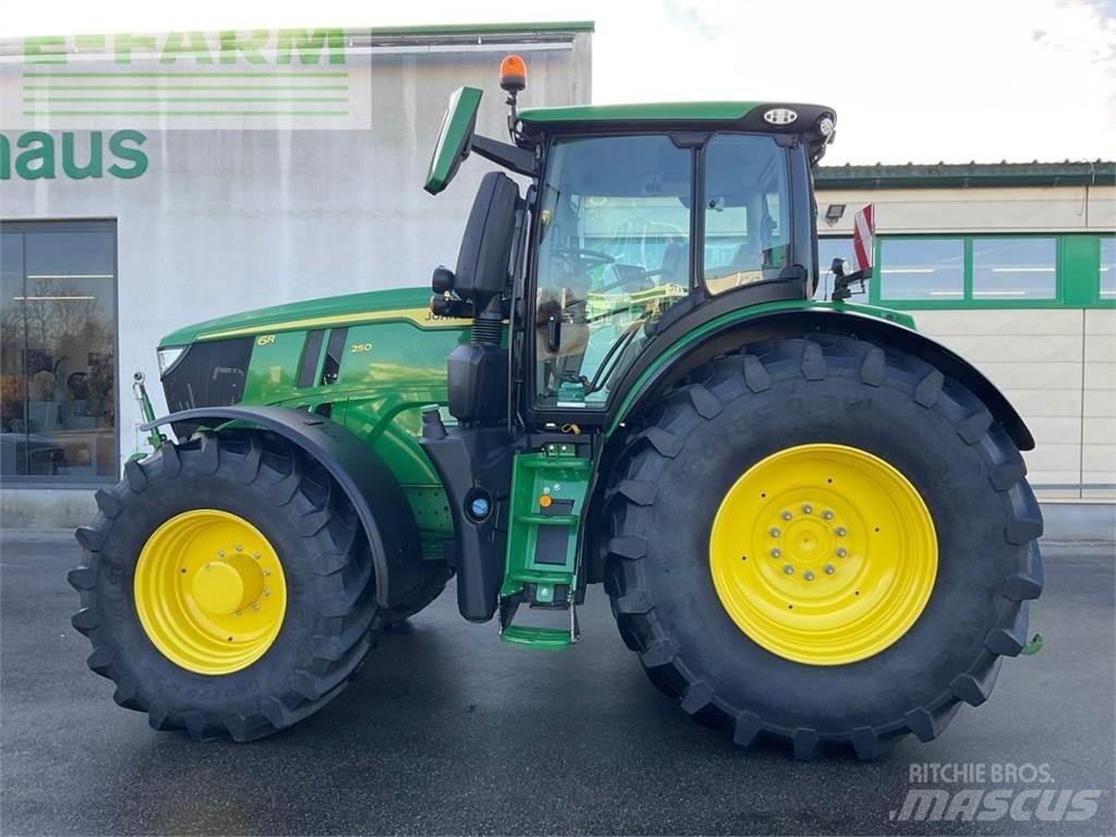 John Deere 6R 250 Traktori