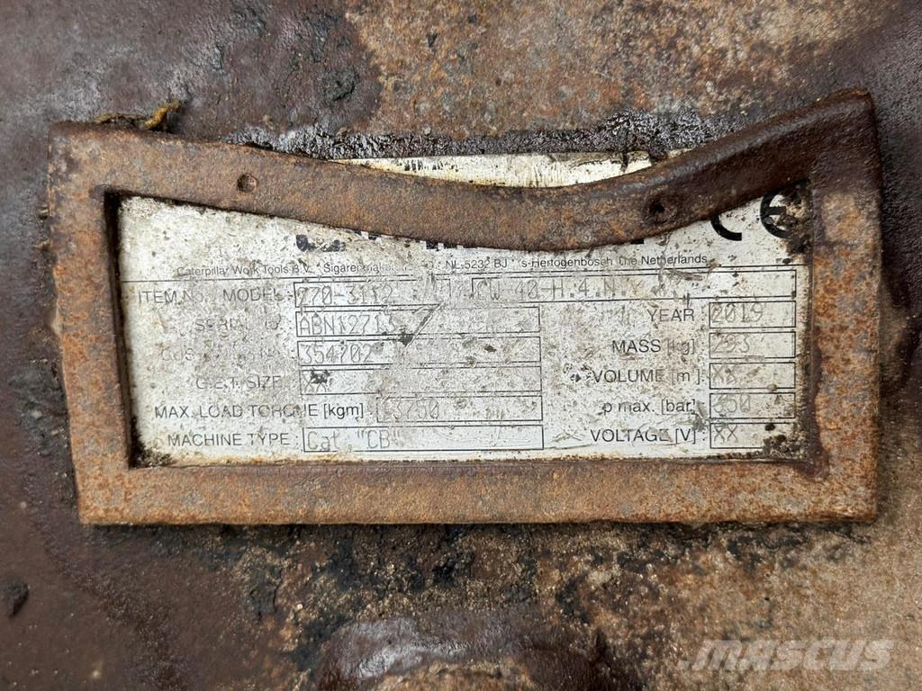 CAT 326F L Bageri guseničari