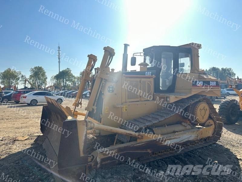 CAT D 8 R Buldožeri guseničari
