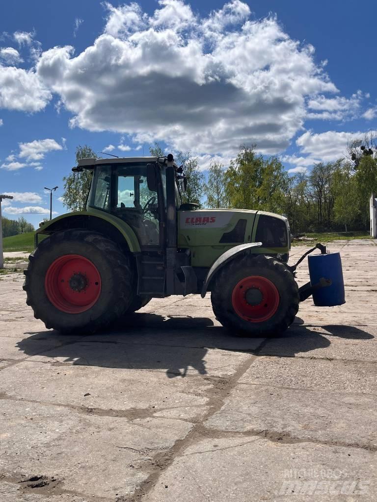 CLAAS Atles 936 Traktori