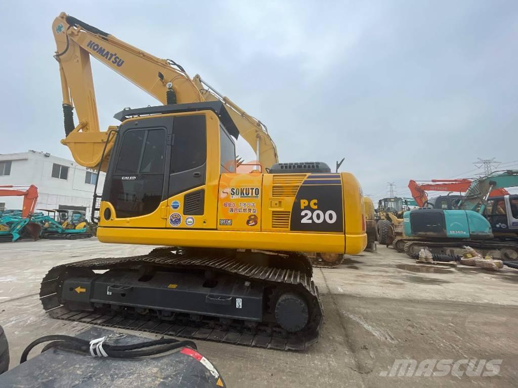 Komatsu PC 200-8 Bageri guseničari