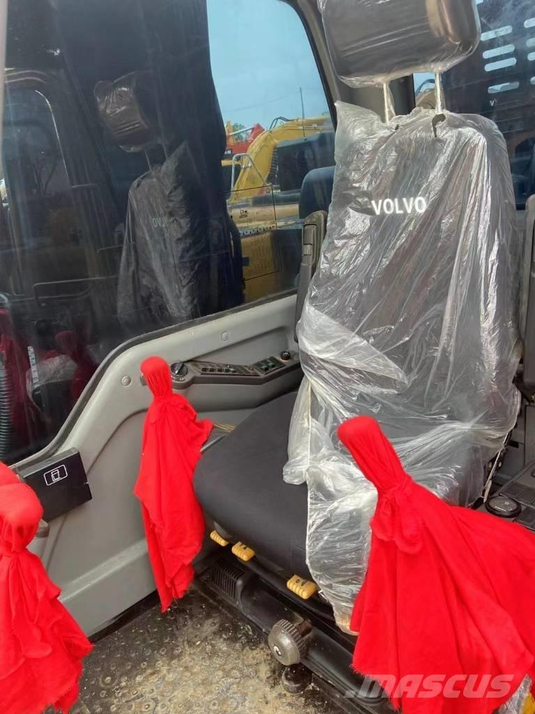 Volvo EC210D Bageri guseničari