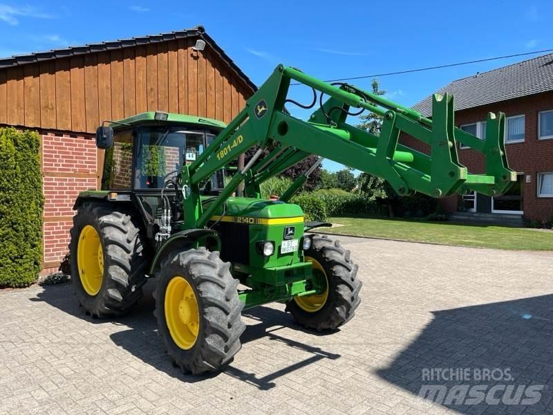 John Deere 2140 Traktori