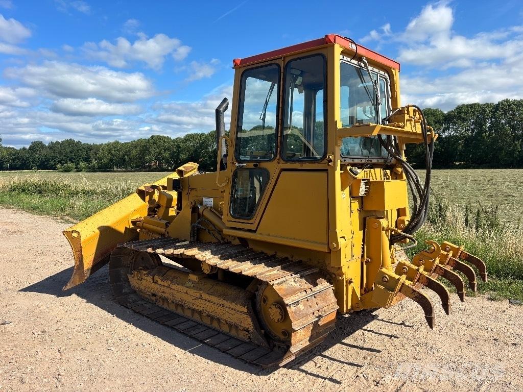 CAT D 4 C Buldožeri guseničari