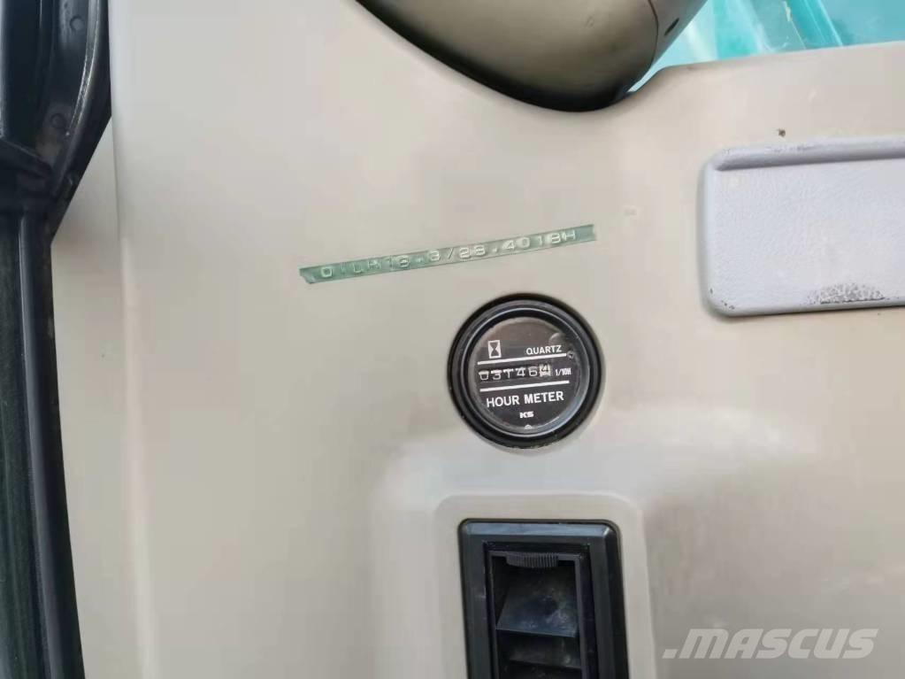 Kobelco SK 135 Bageri guseničari