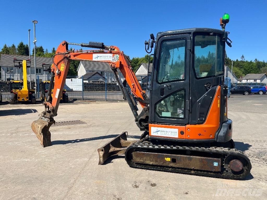 Hitachi ZX33U-6 Mini bageri < 7t