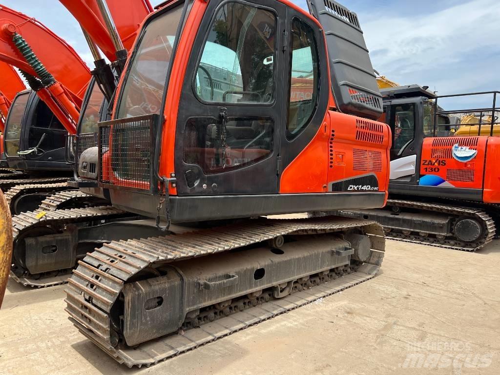 Doosan DX140 Bageri guseničari