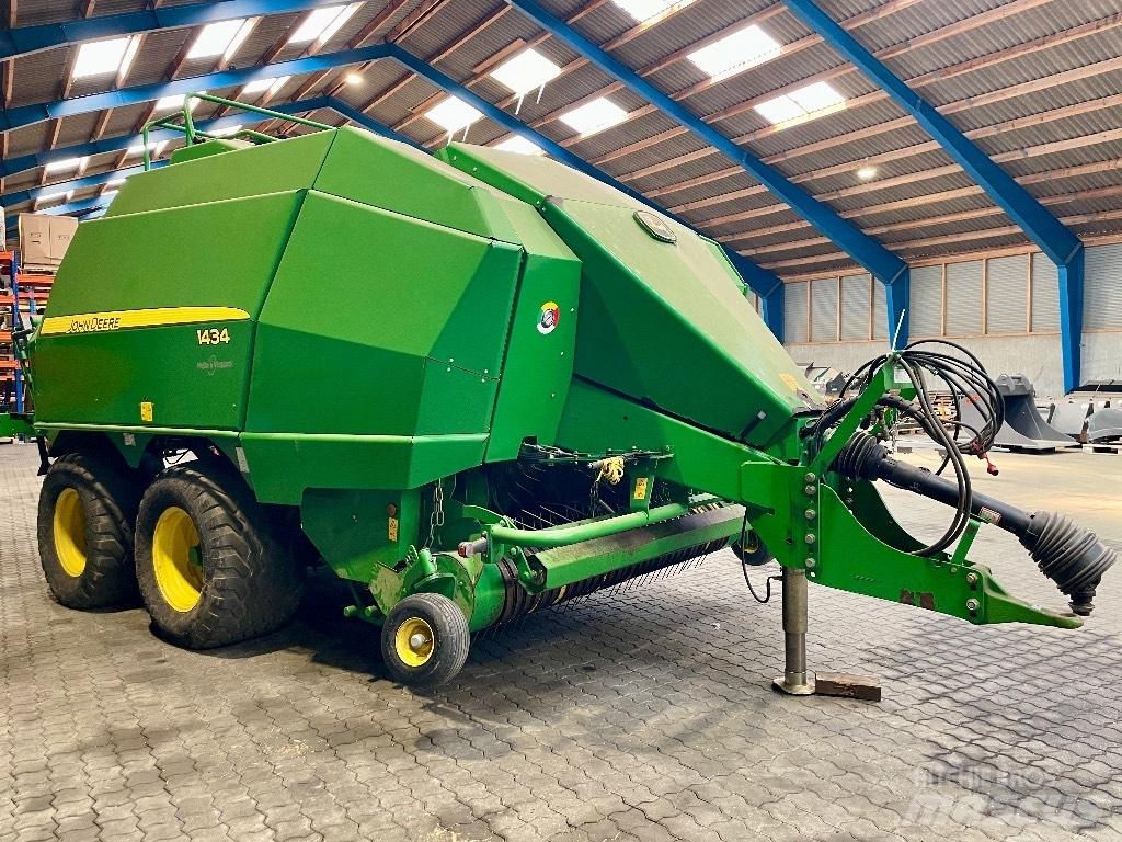 John Deere 1434 C Prese/balirke za četvrtaste bale