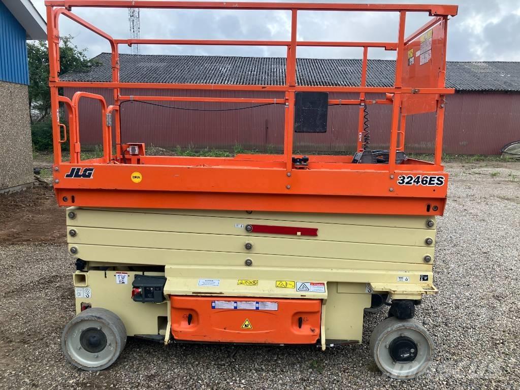JLG 3246 ES Makazaste platforme