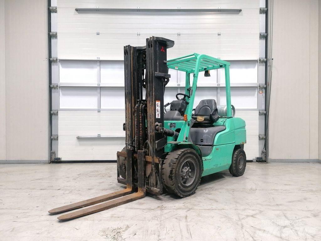 Mitsubishi FG35NT Plinski viljuškari