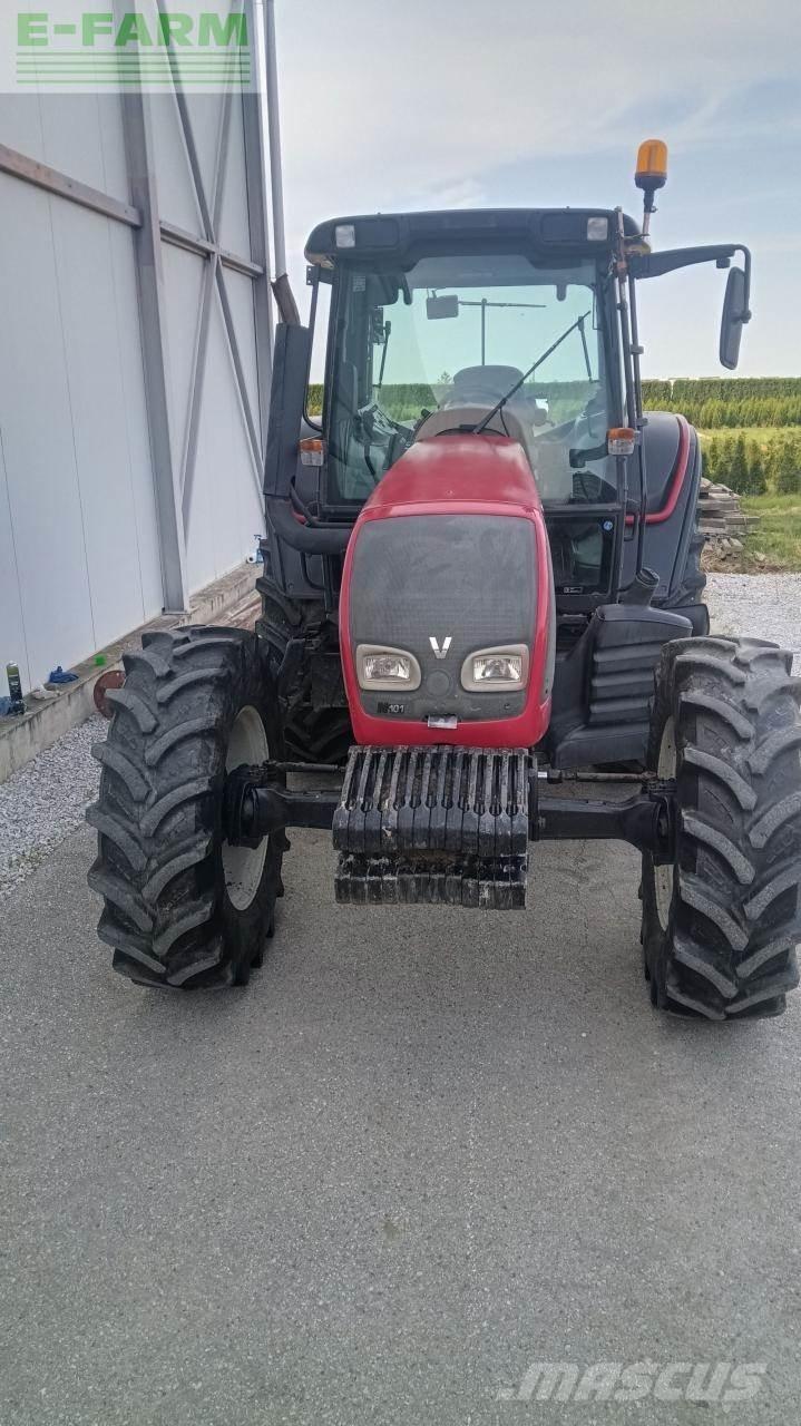 Valtra N101 PRO Traktori