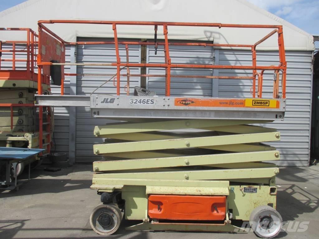 JLG 3246 ES Makazaste platforme