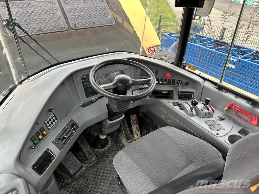 Volvo A 25 E Zglobni damperi