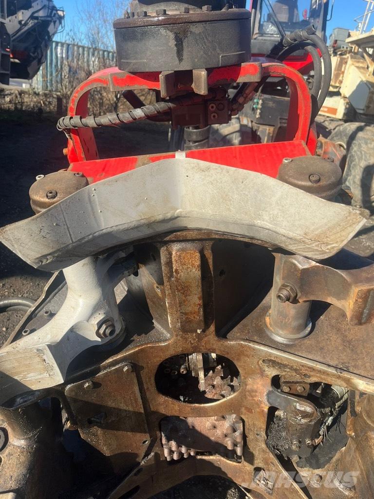 Komatsu 901 TX Harversteri