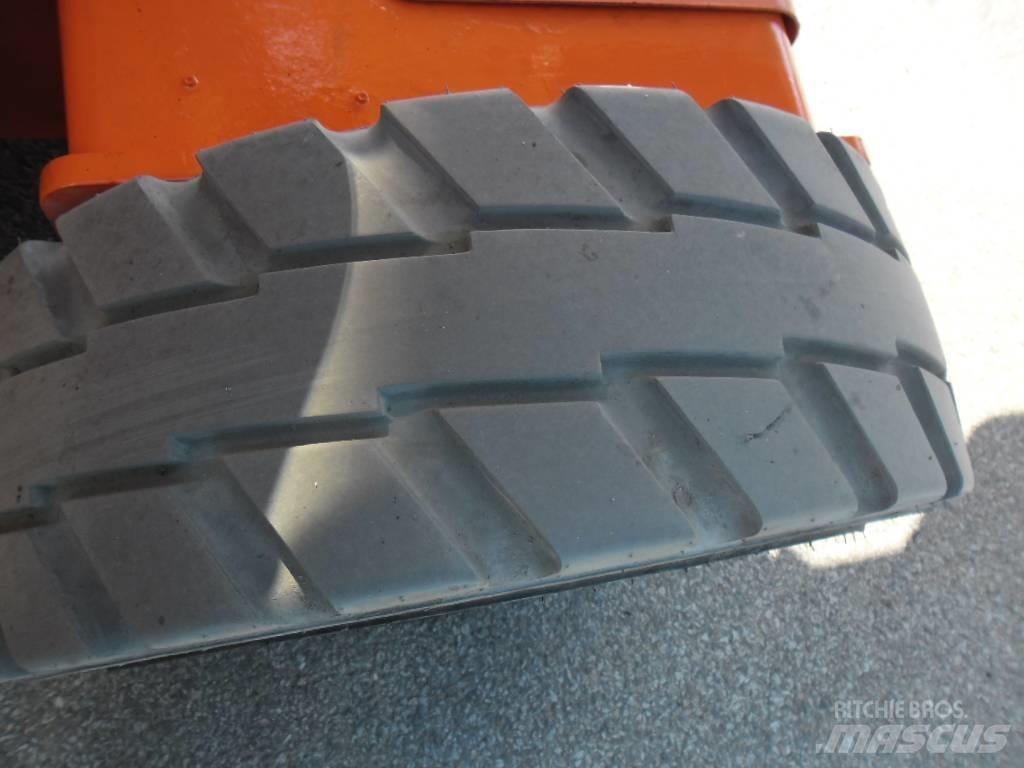 JLG E 450 AJ Zglobne podizne platforme