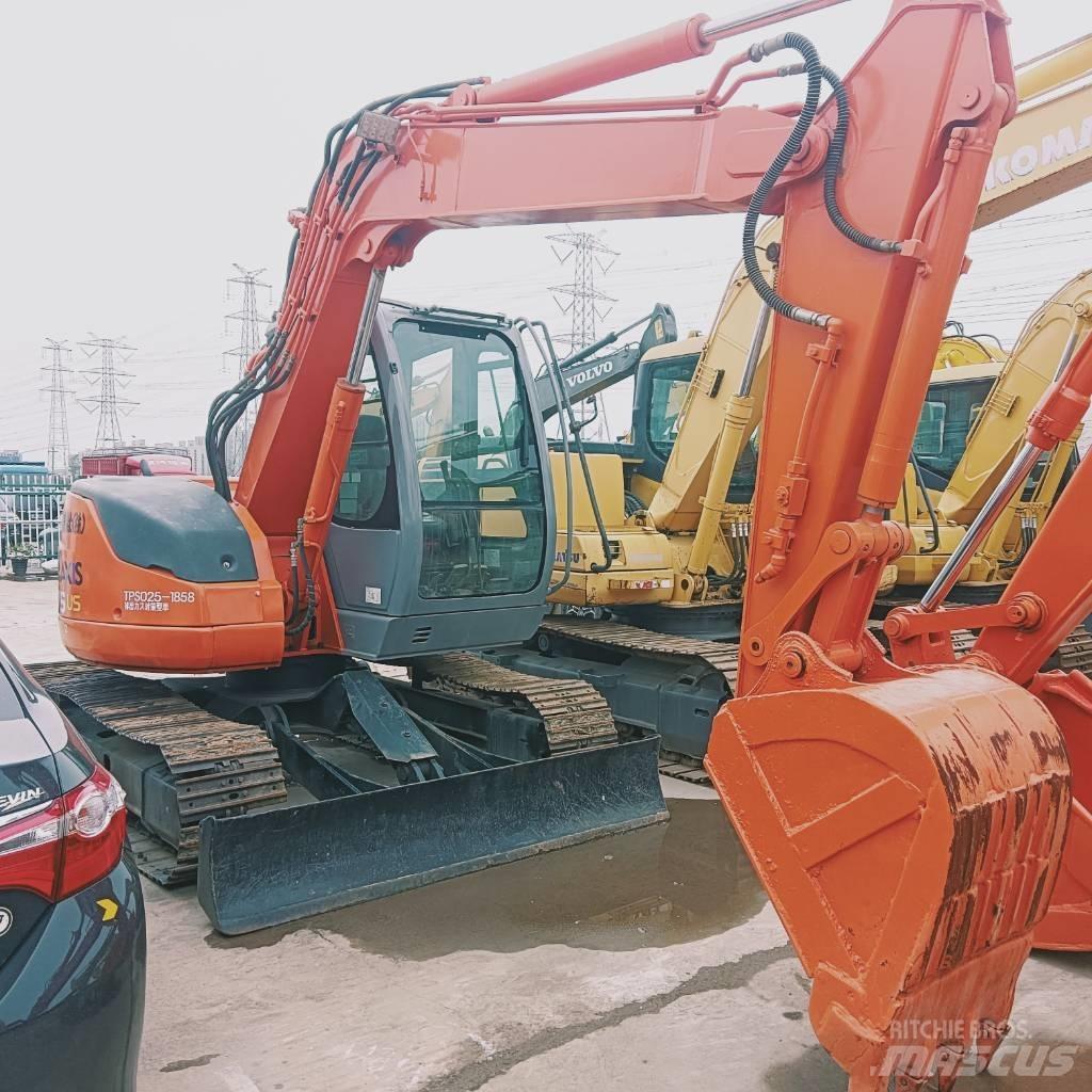 Hitachi ZX 75 US Midi bageri 7t – 12t