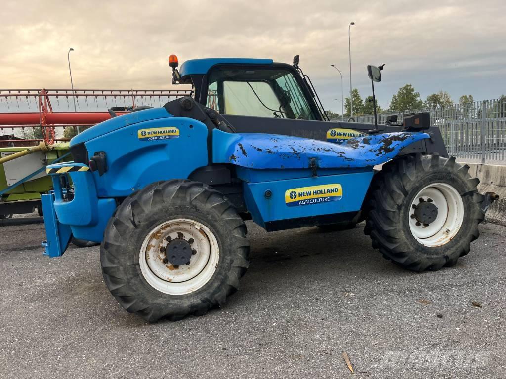 New Holland LM 430 Poljoprivredni teleskopski utovarivači