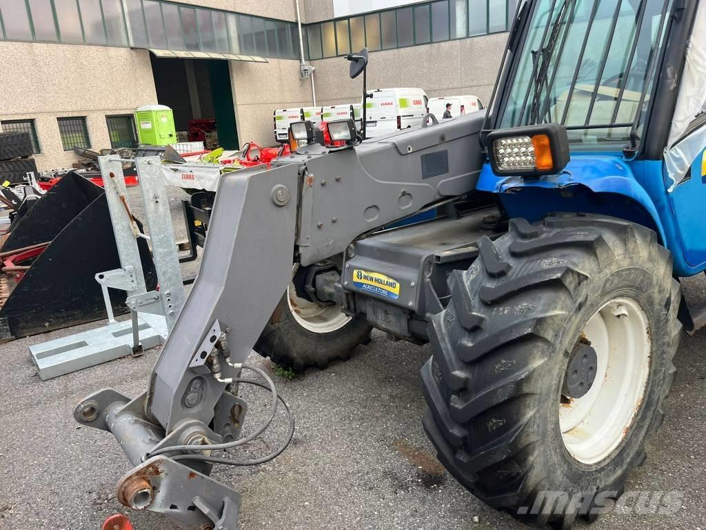 New Holland LM 430 Poljoprivredni teleskopski utovarivači