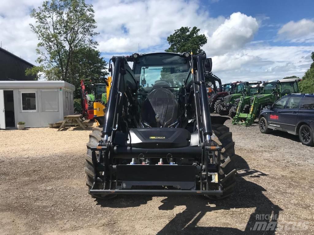 Valtra G 135 A Traktori