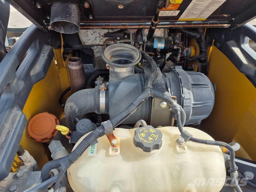 John Deere 320G Skid steer mini utovarivači