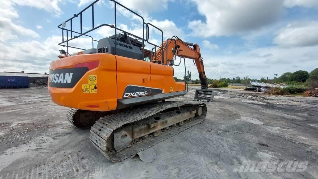 Doosan DX 225 LC Bageri guseničari