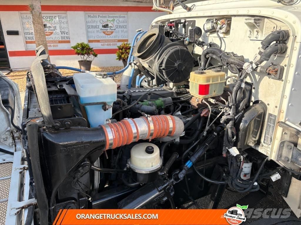 Peterbilt 337 Kamioni sa otvorenim sandukom