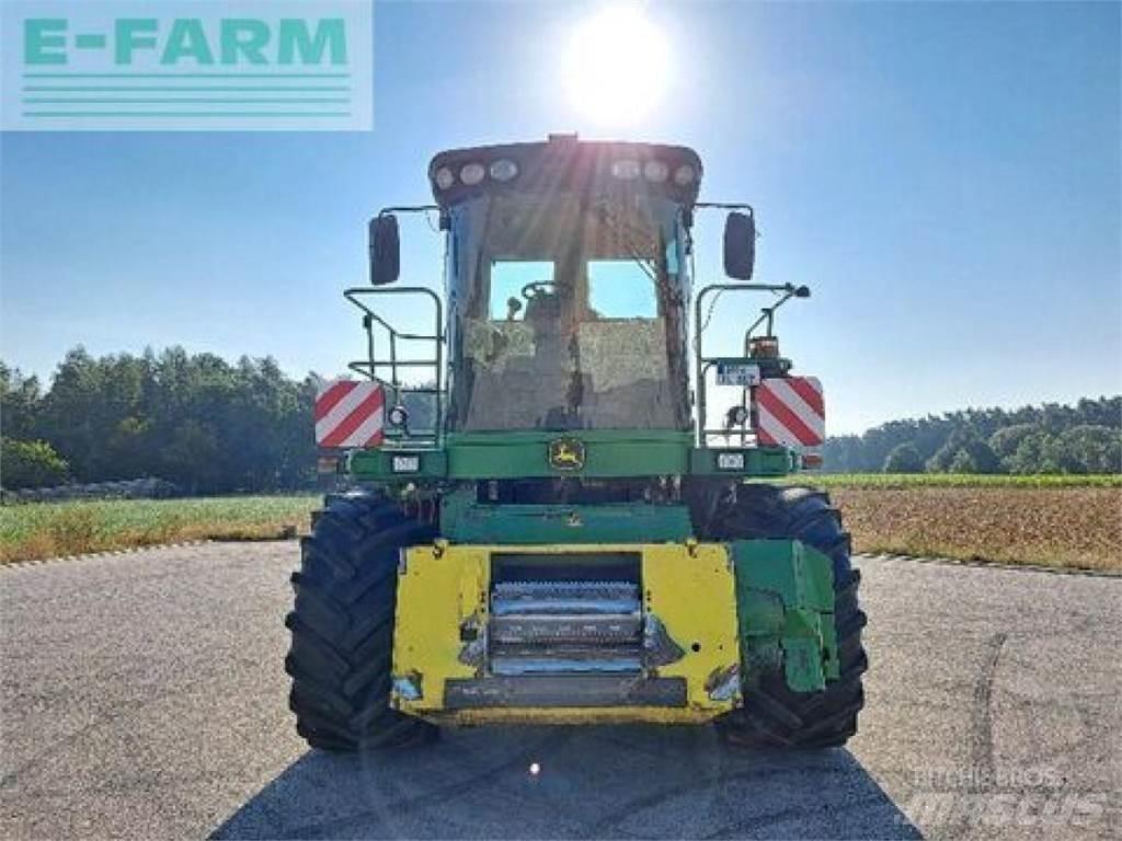 John Deere 7750 Mašine za stočnu hranu sa sopstvenim pogonom