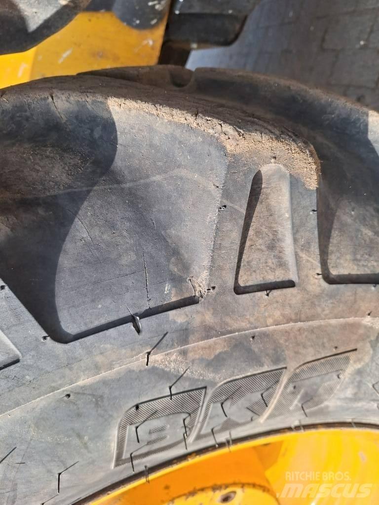 JCB 531-70 Poljoprivredni teleskopski utovarivači