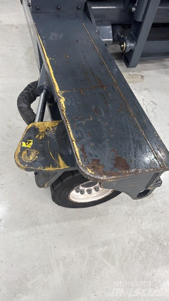 Combilift C 4000 Bočni viljuškari