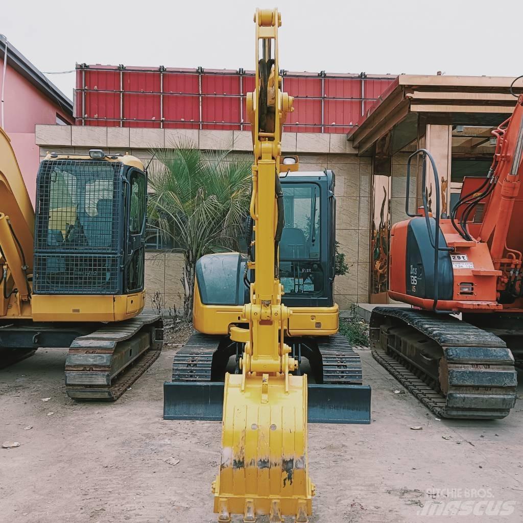 Komatsu PC 40 Bageri guseničari