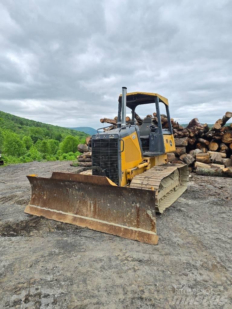 DEERE 450J Buldožeri guseničari