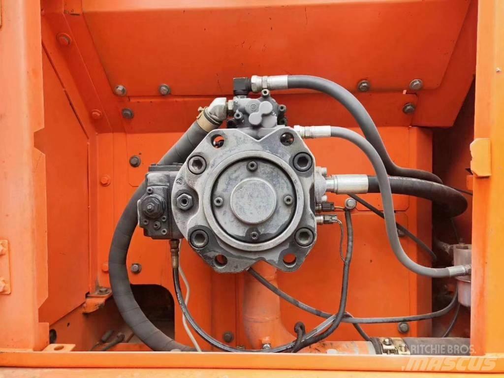 Doosan DX 300 LC Bageri guseničari