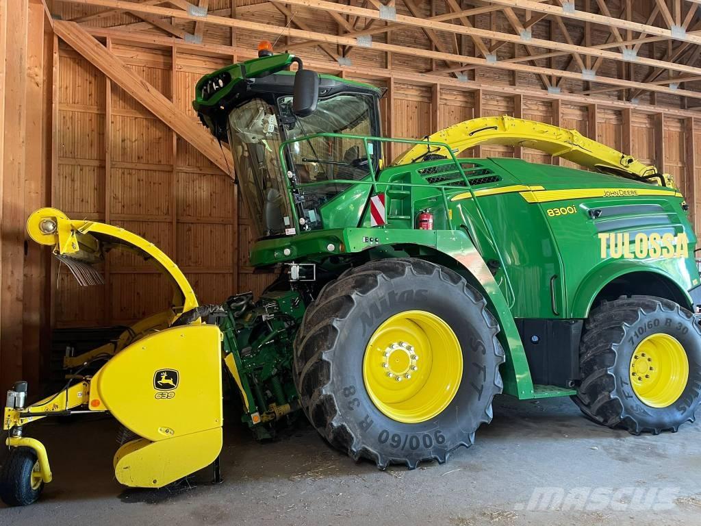 John Deere 8300 Mašine za stočnu hranu sa sopstvenim pogonom