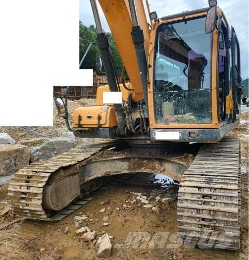 Hyundai Robex 220 LC Bageri guseničari