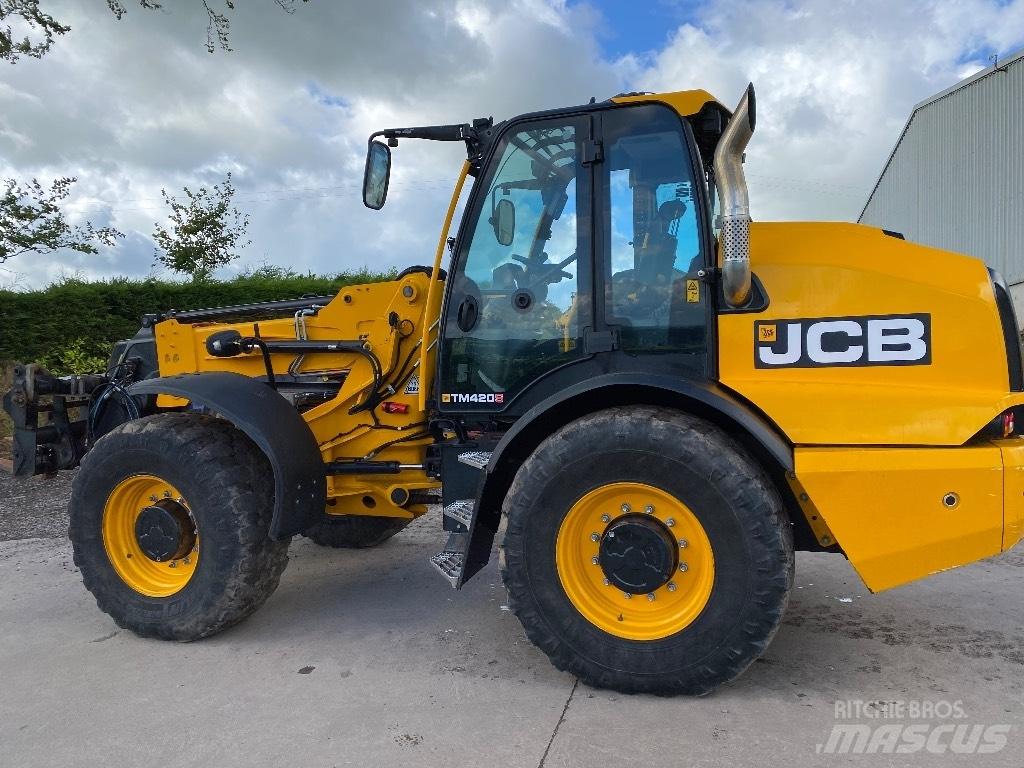 JCB Tm420s Poljoprivredni teleskopski utovarivači