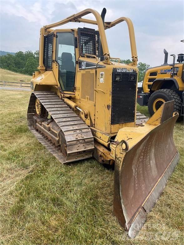 CAT D5N Buldožeri guseničari