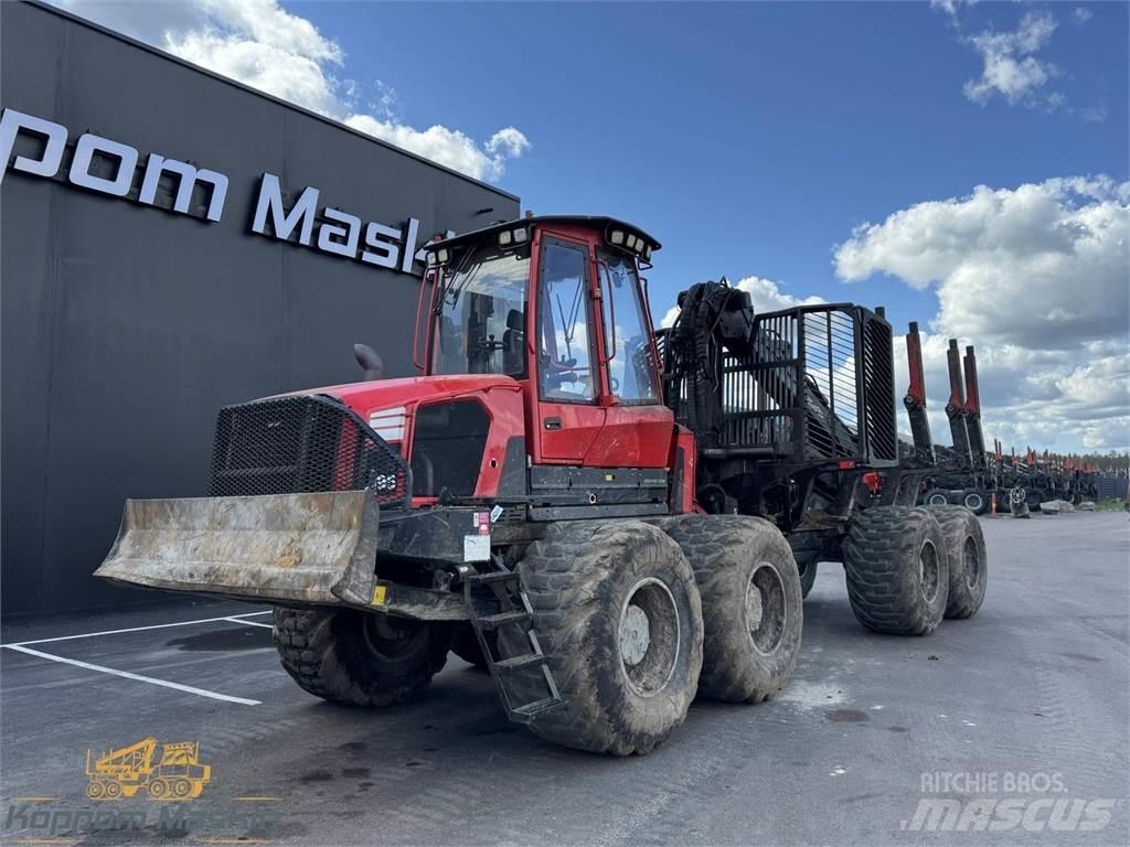 Komatsu 895 Forvarderi