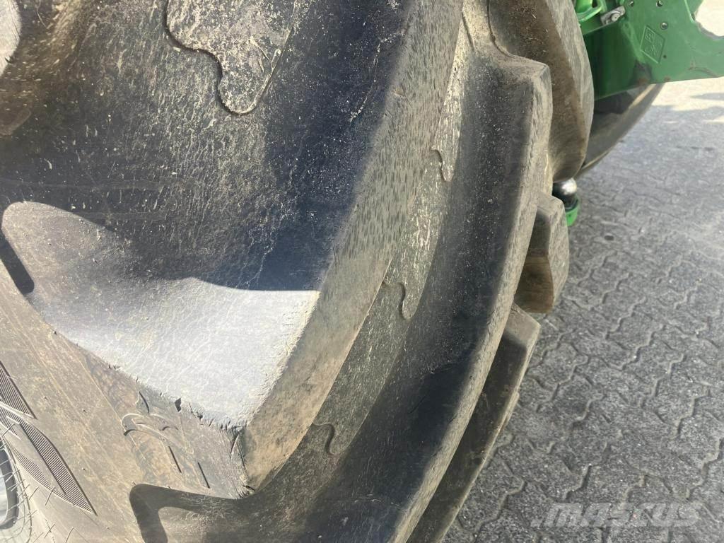 John Deere 6R250 Traktori