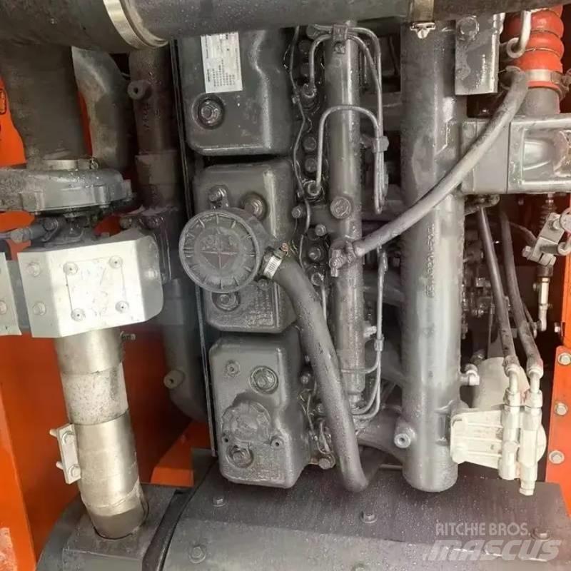 Doosan DX 300 Bageri guseničari