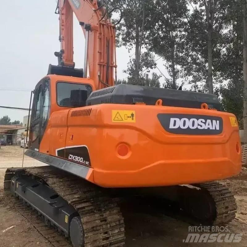 Doosan DX 300 Bageri guseničari