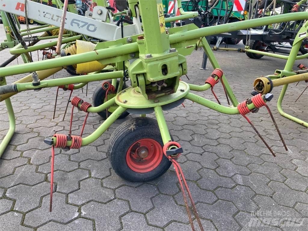 CLAAS Volto 670 Okretači i sakupljači sena