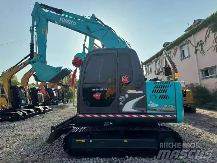 Kobelco SK 75 Bageri guseničari