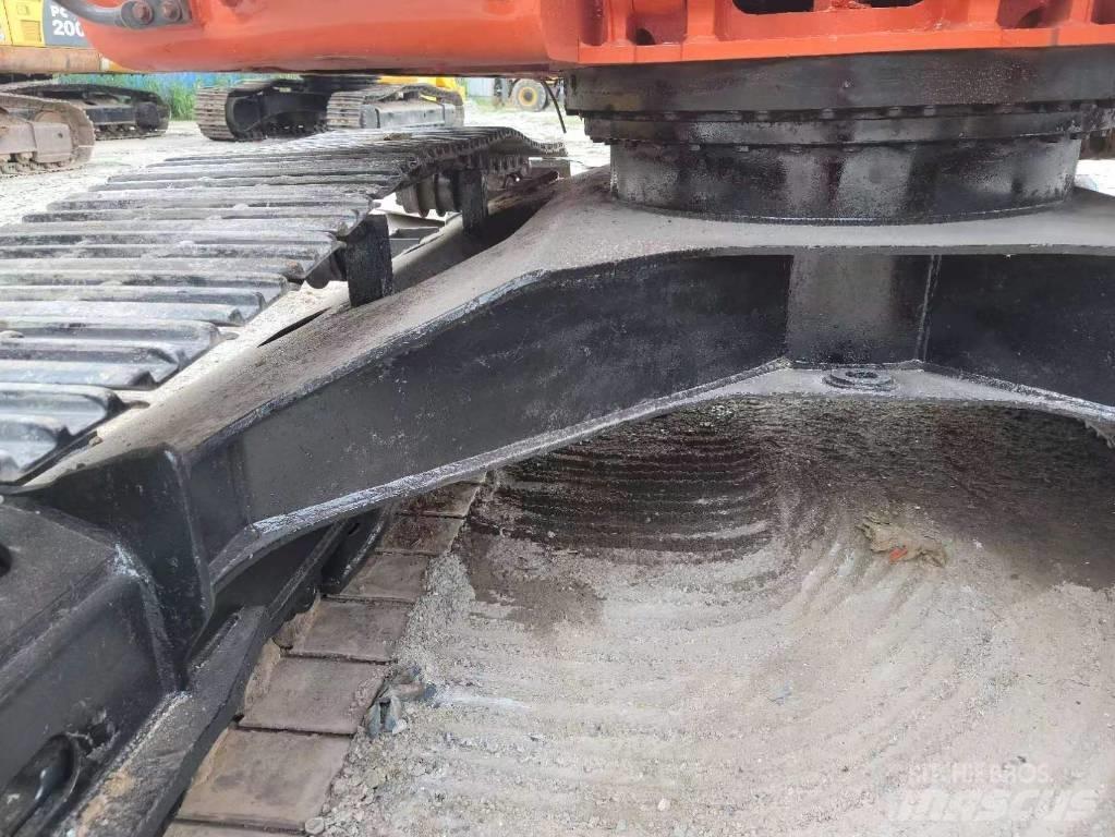 Doosan DX 225 LC Bageri guseničari