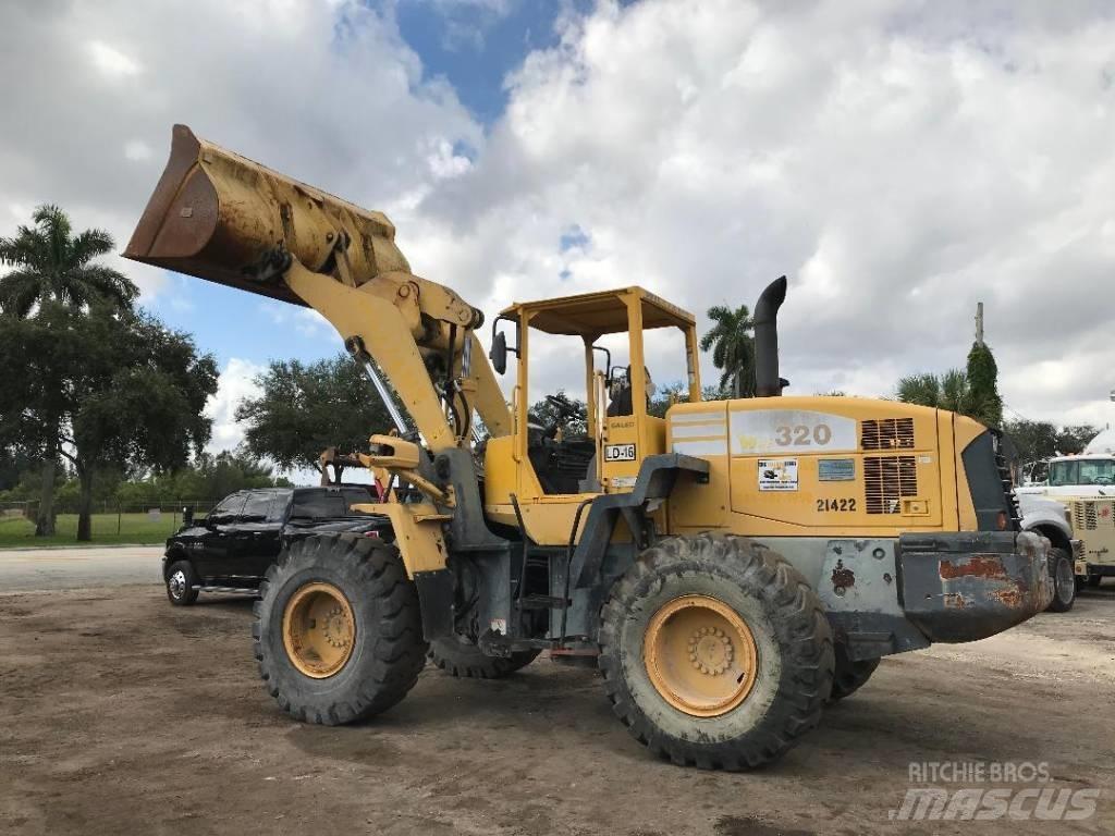 Komatsu WA320-5 Utovarivači na točkove