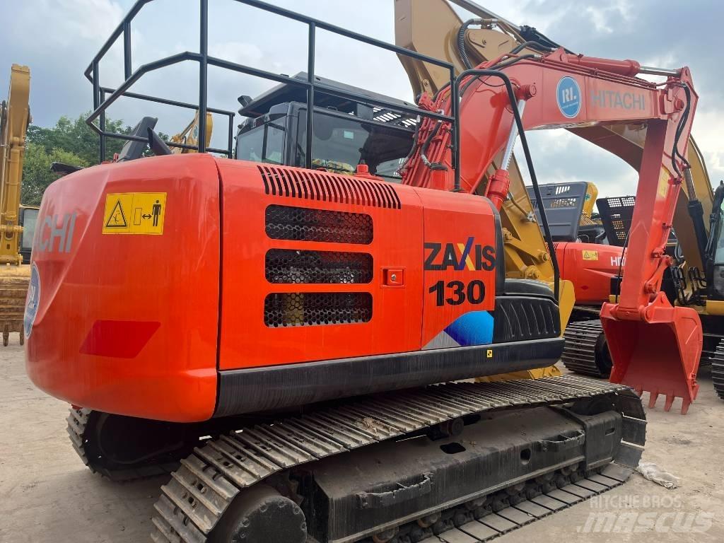 Hitachi ZX 130 Bageri guseničari